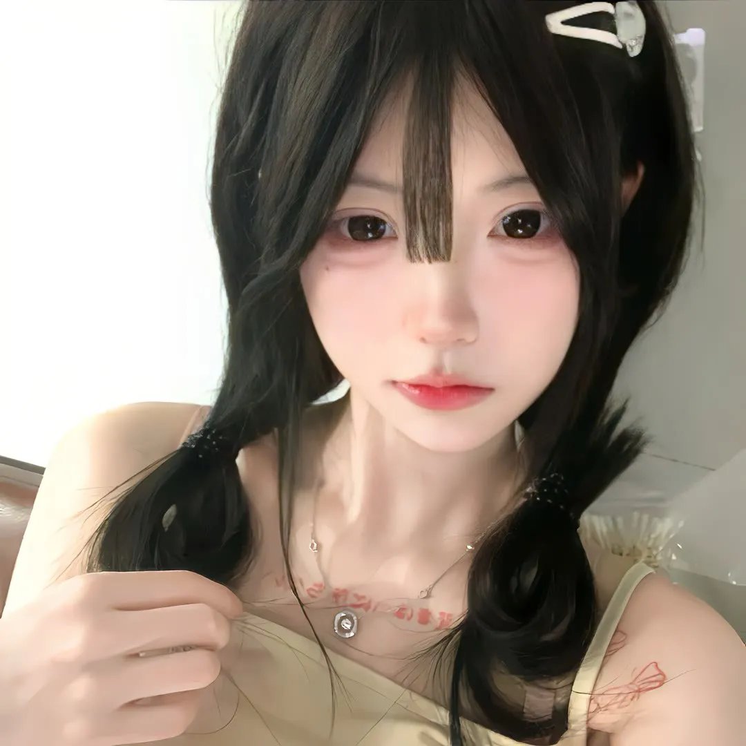 艳谍飘香